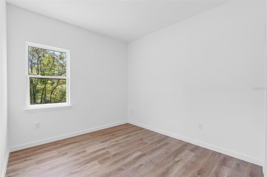 Spacious, unfurnished interior of a new home in , Citrus Springs (Image 22).