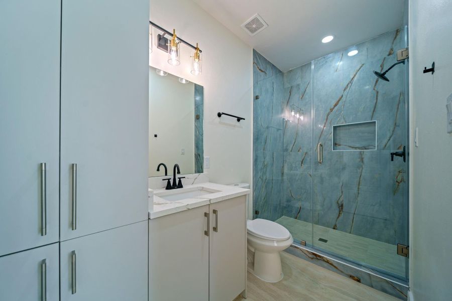 3rd full bathroom 3rd full bathroom