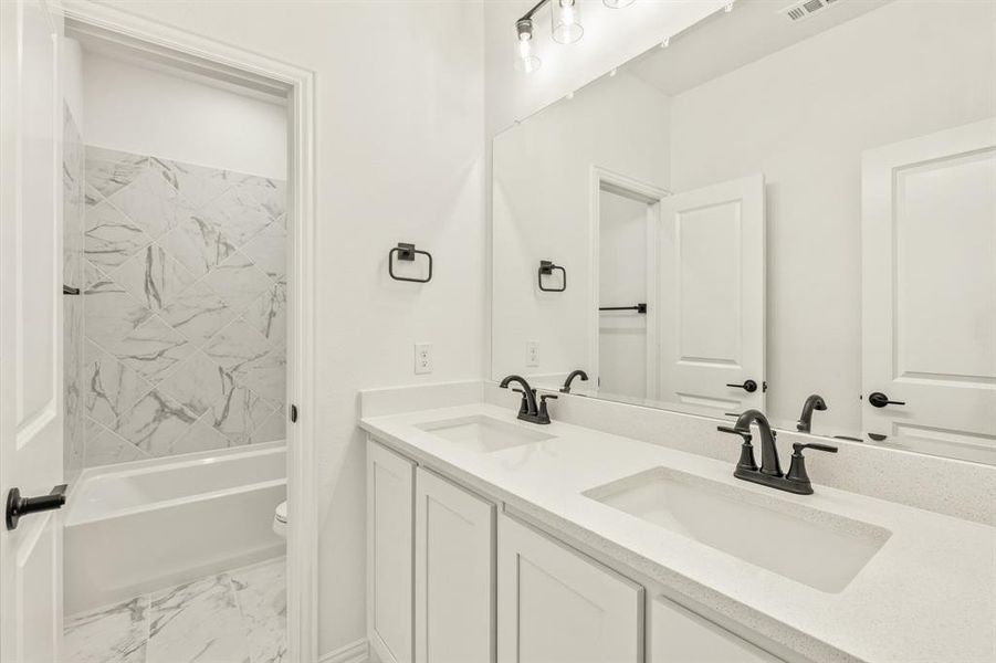 Furnished interior view inside a new home in The Oaks, Red Oak (Image 14). Furnished interior view inside a new home in The Oaks, Red Oak (Image 14).