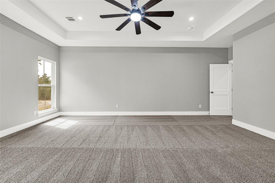 Spacious, unfurnished interior of a new home in , Plantersville (Image 17).