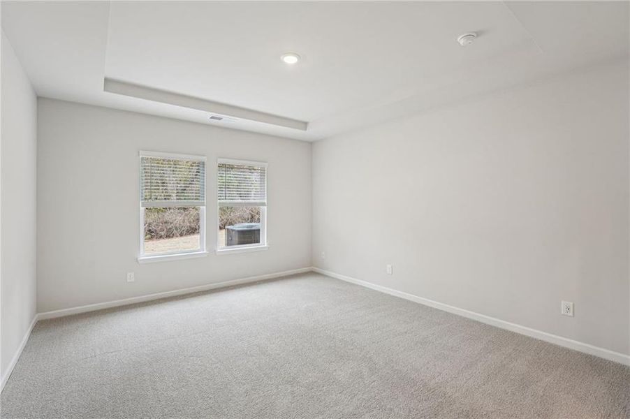 Spacious, unfurnished interior of a new home in Westmont Preserve, Powder Springs (Image 29).