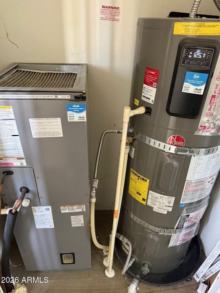 Furnace/Water Heater Furnace/Water Heater