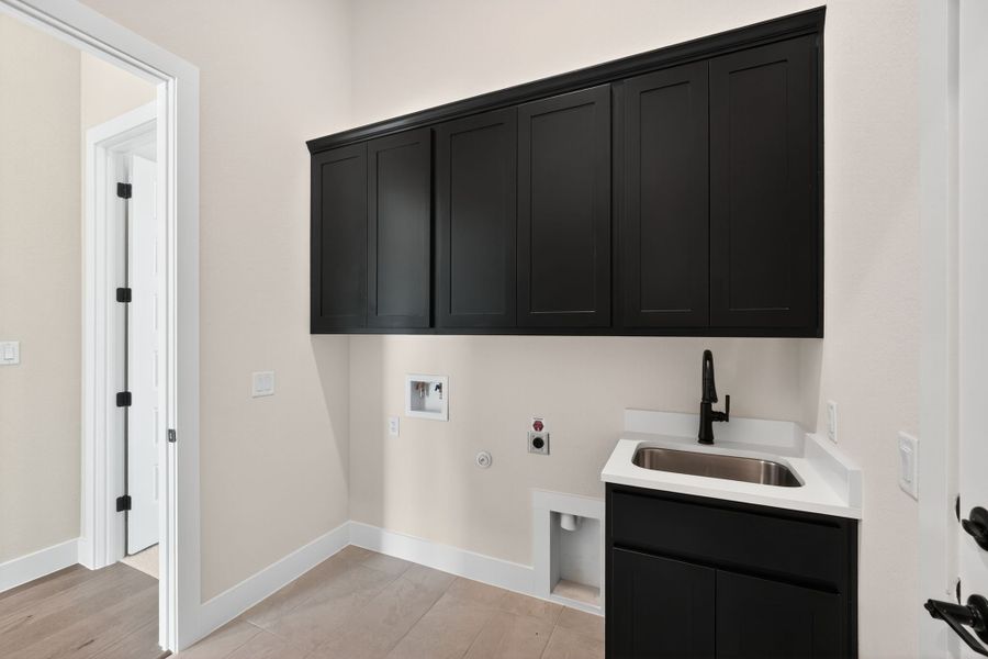 Furnished interior view inside a new home in Feathergrass, Georgetown (Image 15).