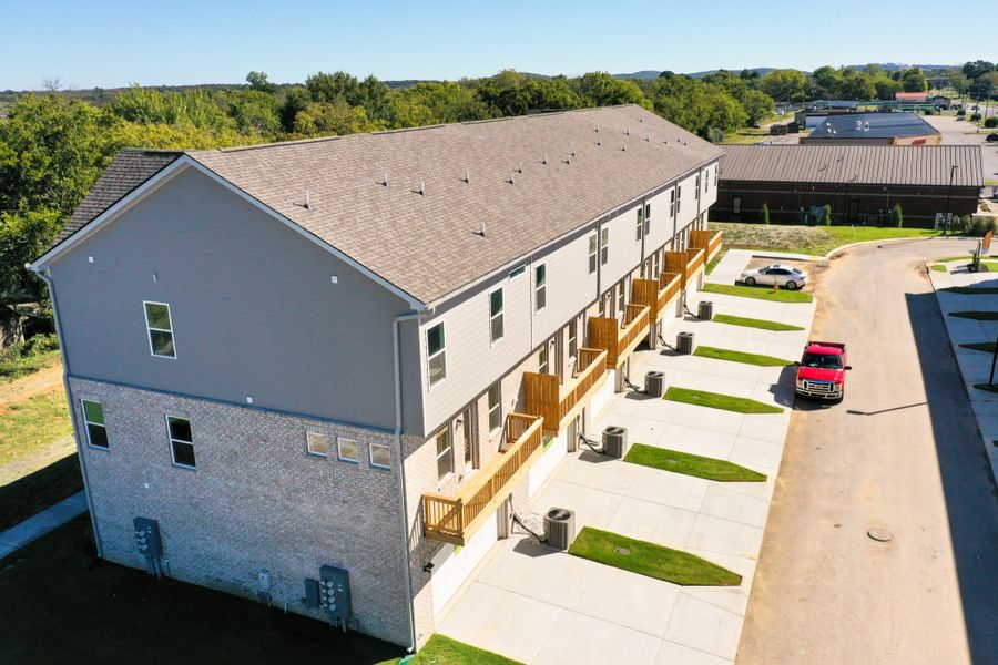 Image 43 of a home in Sweetbriar Place.