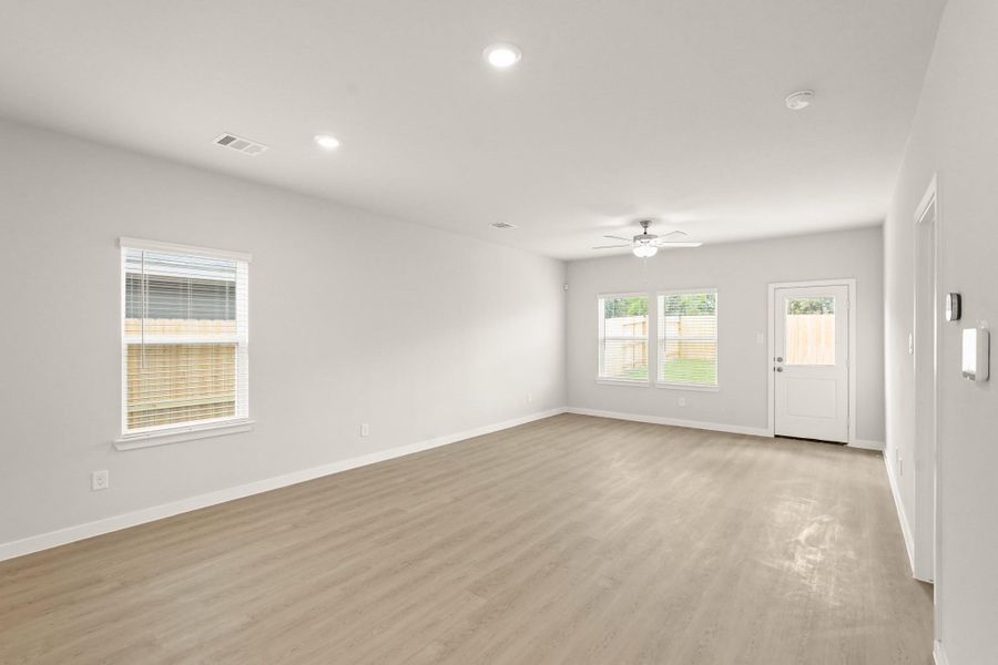 Spacious, unfurnished interior of a new home in Maple Woods, Hockley (Image 19). Spacious, unfurnished interior of a new home in Maple Woods, Hockley (Image 19).