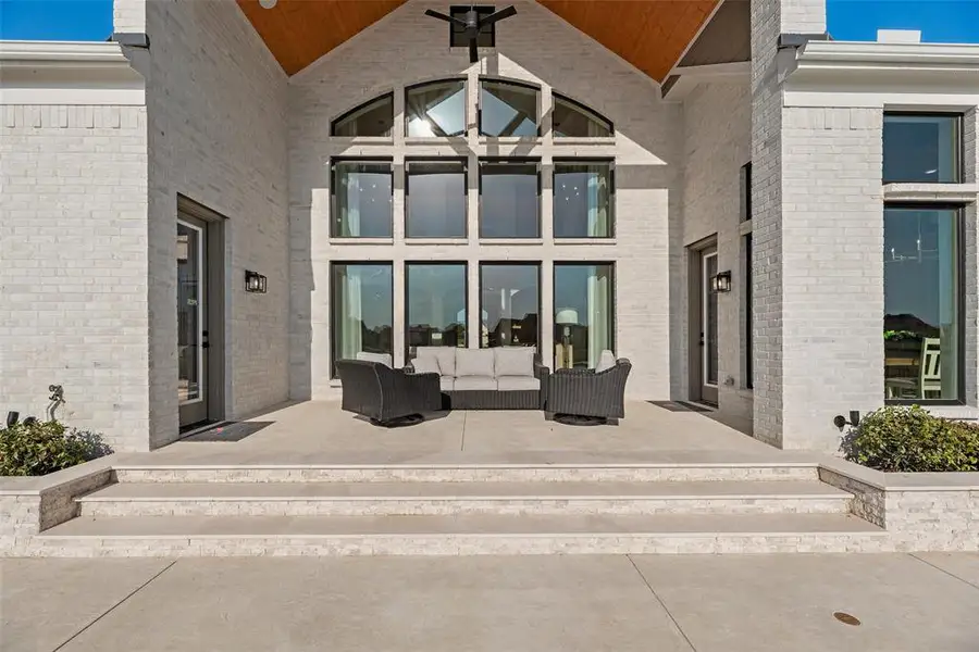 Exterior details and patio area of a home in Heath Golf & Yacht Club, Heath (Image 2). Exterior details and patio area of a home in Heath Golf & Yacht Club, Heath (Image 2).
