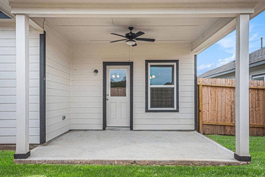 Exterior details and patio area of a home in , Bay City (Image 4).