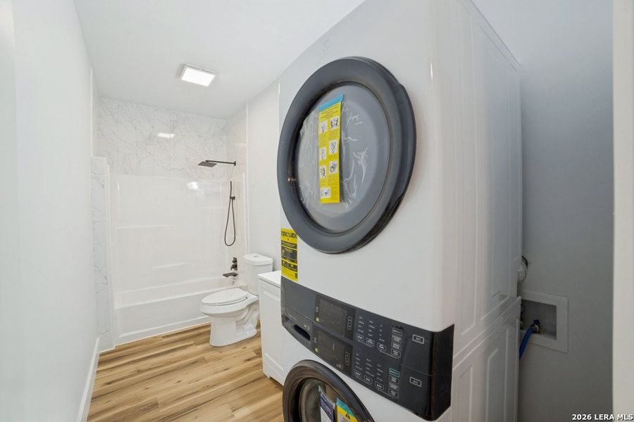 Furnished interior view inside a new home in , Bandera (Image 5).