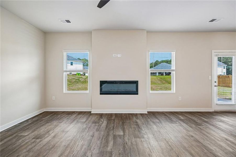 Spacious, unfurnished interior of a new home in Southern Hills, McDonough (Image 29). Spacious, unfurnished interior of a new home in Southern Hills, McDonough (Image 29).