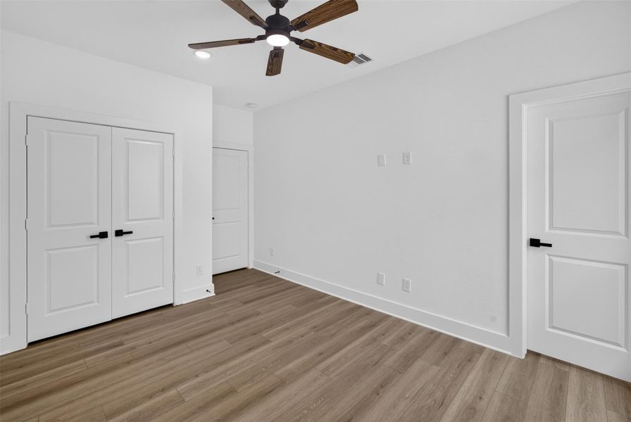 Spacious, unfurnished interior of a new home in , Houston (Image 20).
