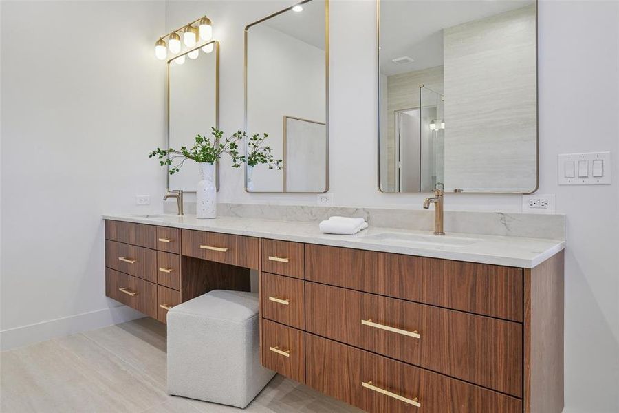 Furnished interior view inside a new home in , Dallas (Image 16). Furnished interior view inside a new home in , Dallas (Image 16).