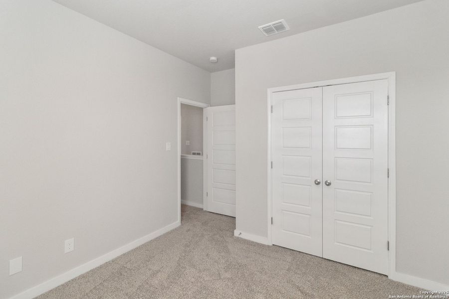 Spacious, unfurnished interior of a new home in Emma Park, Buda (Image 20). Spacious, unfurnished interior of a new home in Emma Park, Buda (Image 20).