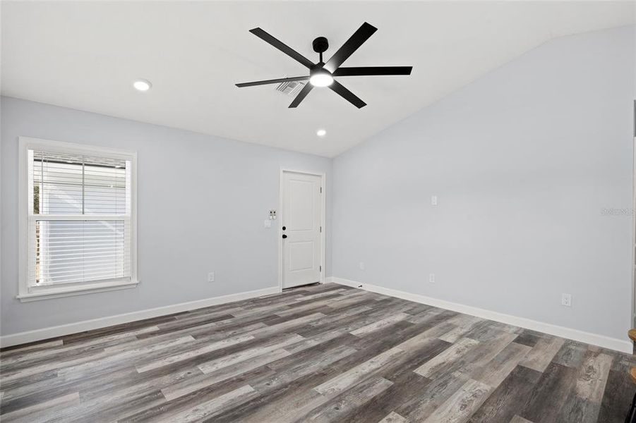 Spacious, unfurnished interior of a new home in , Okeechobee (Image 22).