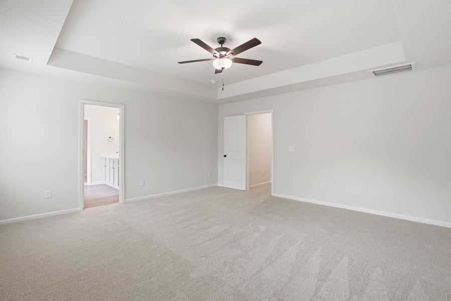 Representative unfurnished interior of a home built from the Willow Select M by McGuinn Homes in Broadway Lake, Anderson (Image 30). Representative unfurnished interior of a home built from the Willow Select M by McGuinn Homes in Broadway Lake, Anderson (Image 30).