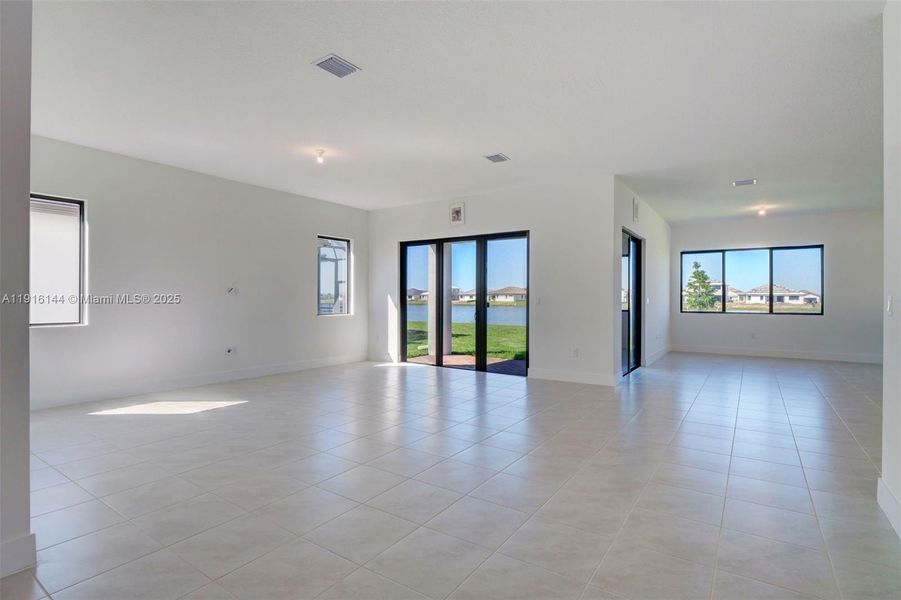 Spacious, unfurnished interior of a new home in , Ave Maria (Image 38).
