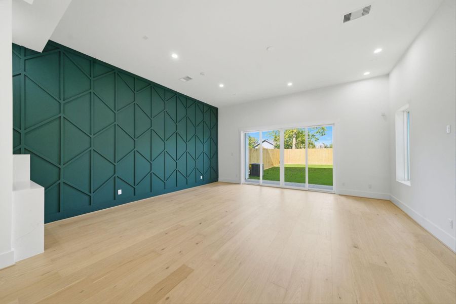 Spacious, unfurnished interior of a new home in , Houston (Image 18).