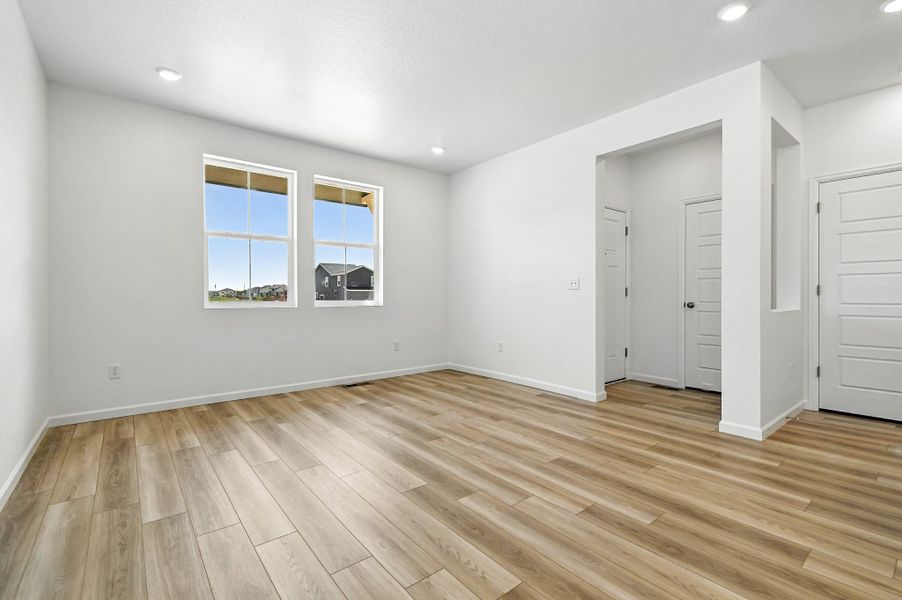 Spacious, unfurnished interior of a new home in Farmlore, Brighton (Image 17).