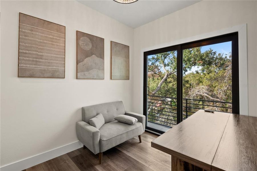 Furnished interior view inside a new home in , Tampa (Image 39).