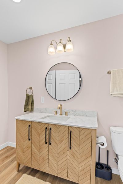 Furnished interior view inside a new home in , Hanahan (Image 14).