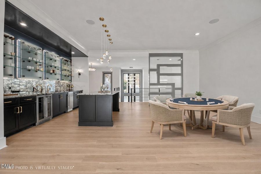 Upstairs Bedroom (4)