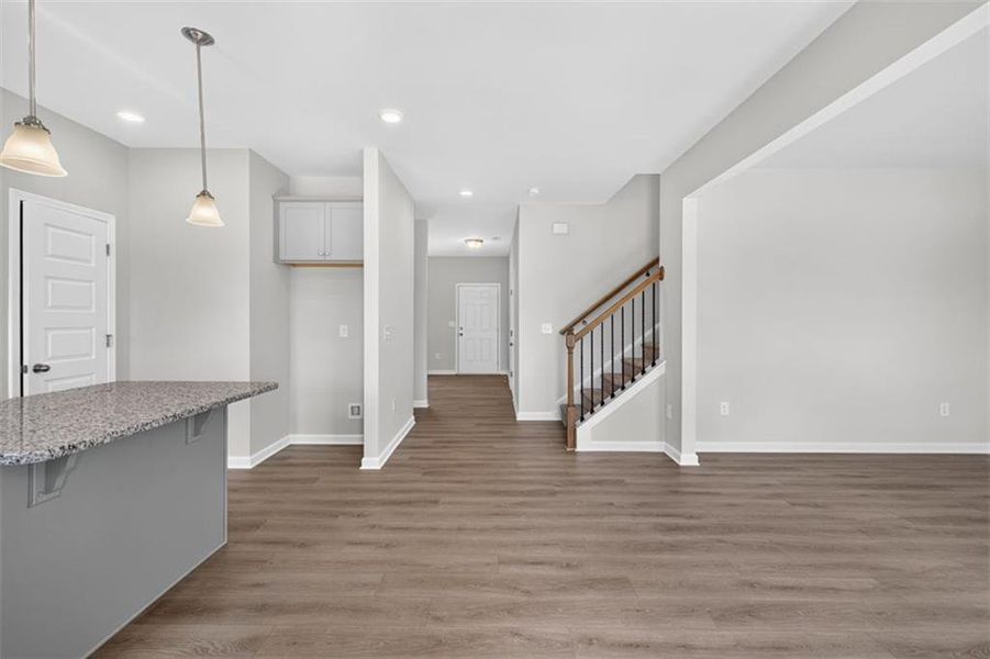 Spacious, unfurnished interior of a new home in Oakmont, Dallas (Image 42).