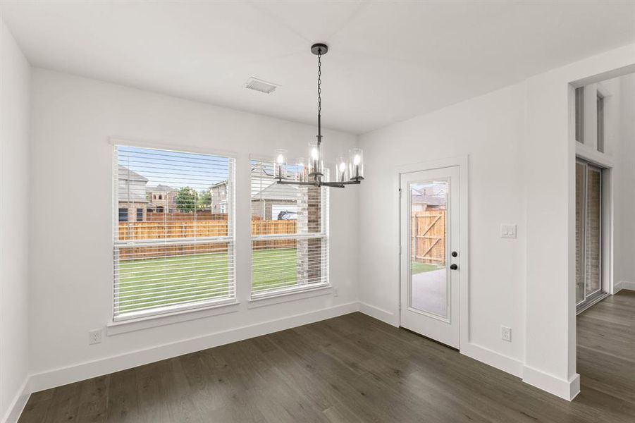 520 Elias-Breakfast Nook-1