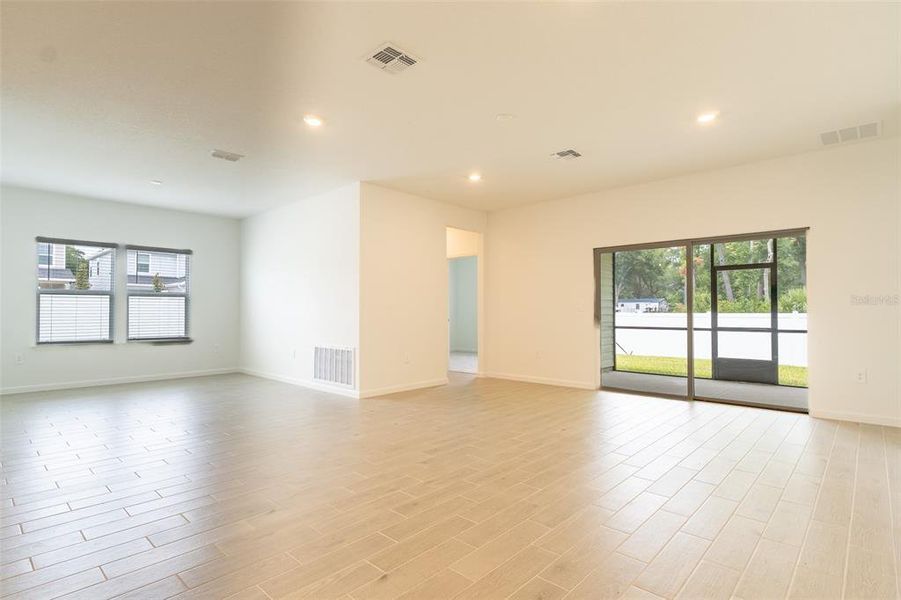 Spacious, unfurnished interior of a new home in Pioneer Ranch, Ocala (Image 39). Spacious, unfurnished interior of a new home in Pioneer Ranch, Ocala (Image 39).