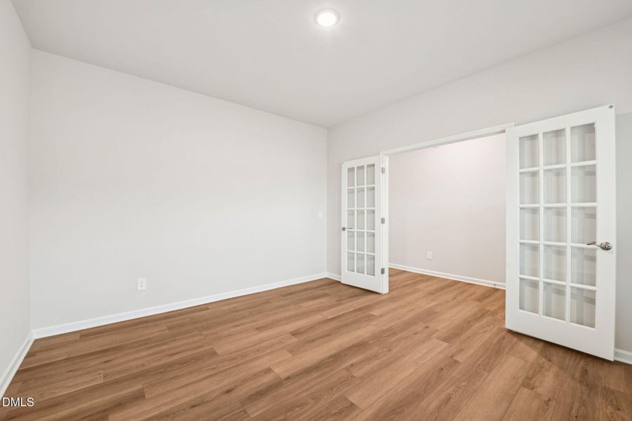 18-web-or-mls-Raleigh - Oak Manor - 121