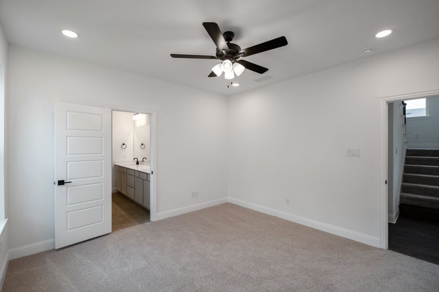 Spacious, unfurnished interior of a new home in Treeline, Justin (Image 23). Spacious, unfurnished interior of a new home in Treeline, Justin (Image 23).