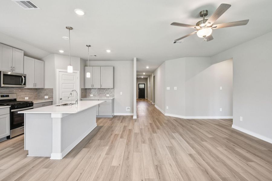 Photo is not of the actual home but is an inspirational photo of builder’s model home and may depict options, furnishings, and/or decorator features that are not included.