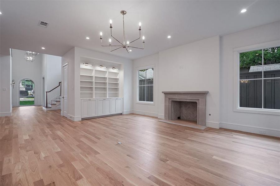 Spacious, unfurnished interior of a new home in , Dallas (Image 27).