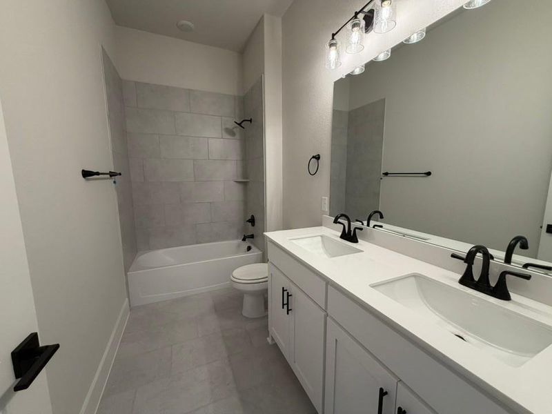 Furnished interior view inside a new home in Rocky Top, Krum (Image 7).