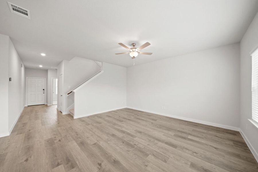 Spacious, unfurnished interior of a new home in Magnolia Springs, Montgomery (Image 18).