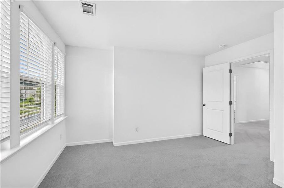 Spacious, unfurnished interior of a new home in Timber Ridge, Douglasville (Image 31). Spacious, unfurnished interior of a new home in Timber Ridge, Douglasville (Image 31).