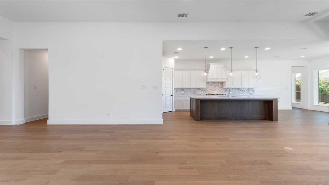 Spacious, unfurnished interior of a new home in Hillstead 60', Lavon (Image 19).