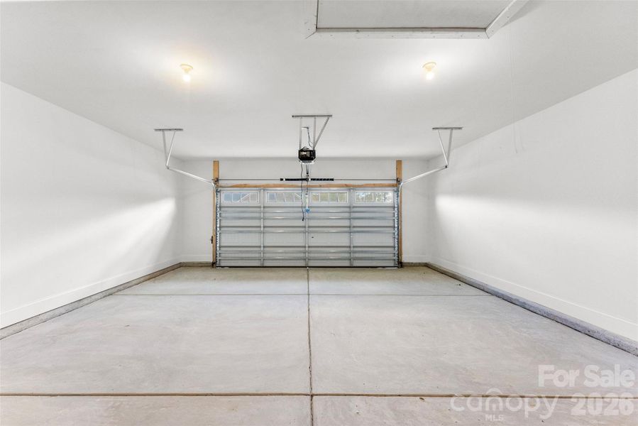 Spacious, unfurnished interior of a new home in The Courtyards on New Hope, Gastonia (Image 25). Spacious, unfurnished interior of a new home in The Courtyards on New Hope, Gastonia (Image 25).