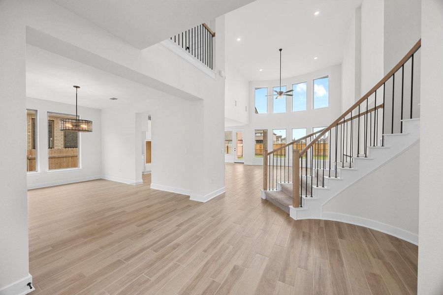 Spacious, unfurnished interior of a new home in Santa Rita Ranch - 60', Liberty Hill (Image 23). Spacious, unfurnished interior of a new home in Santa Rita Ranch - 60', Liberty Hill (Image 23).