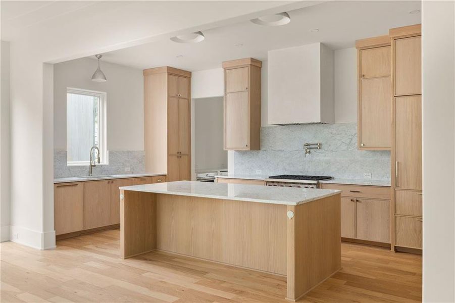 Furnished interior view inside a new home in , Chattahoochee Hills (Image 9).