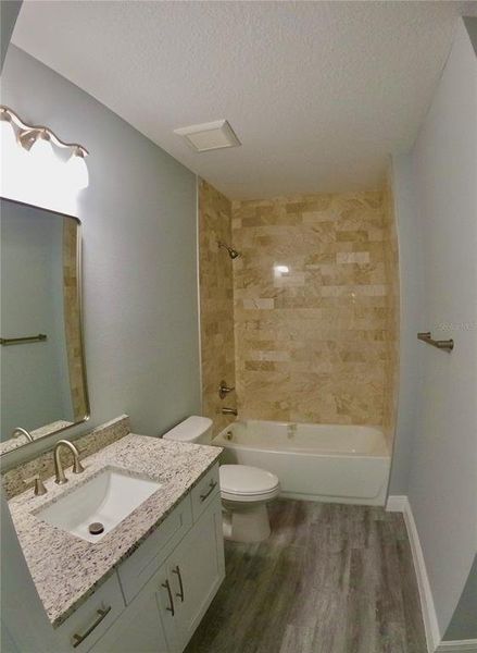 Image 28 of a home in .