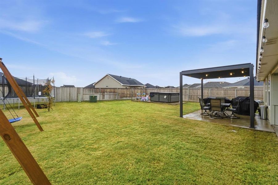 Exterior details and patio area of a home in , Abilene (Image 20).