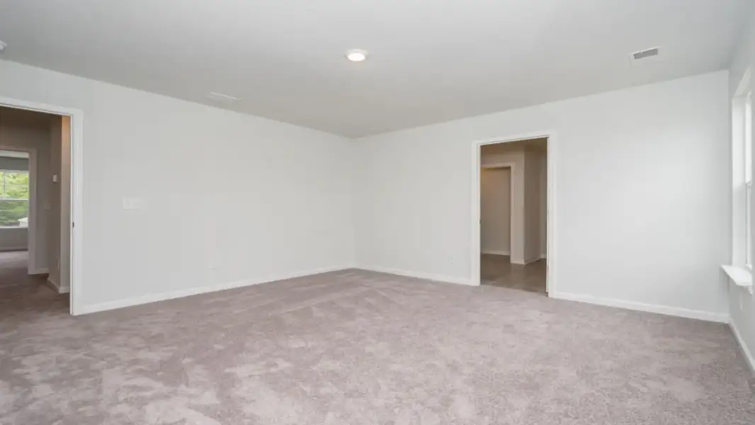 Spacious, unfurnished interior of a new home in Caspian Ridge, Richlands (Image 27).