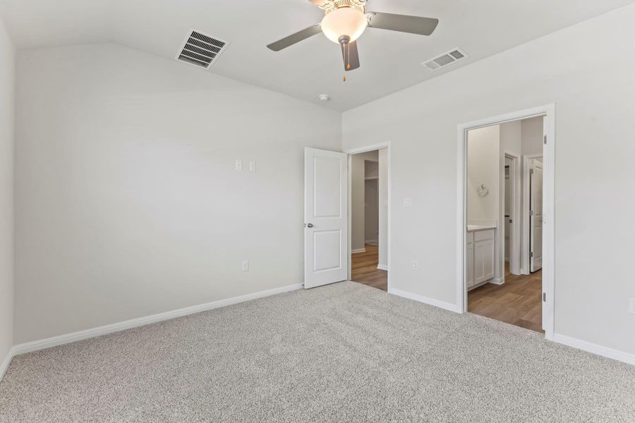 Spacious, unfurnished interior of a new home in Flora, Hutto (Image 15). Spacious, unfurnished interior of a new home in Flora, Hutto (Image 15).