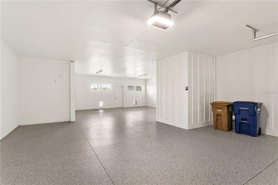 Spacious, unfurnished interior of a new home in , St. Petersburg (Image 18).