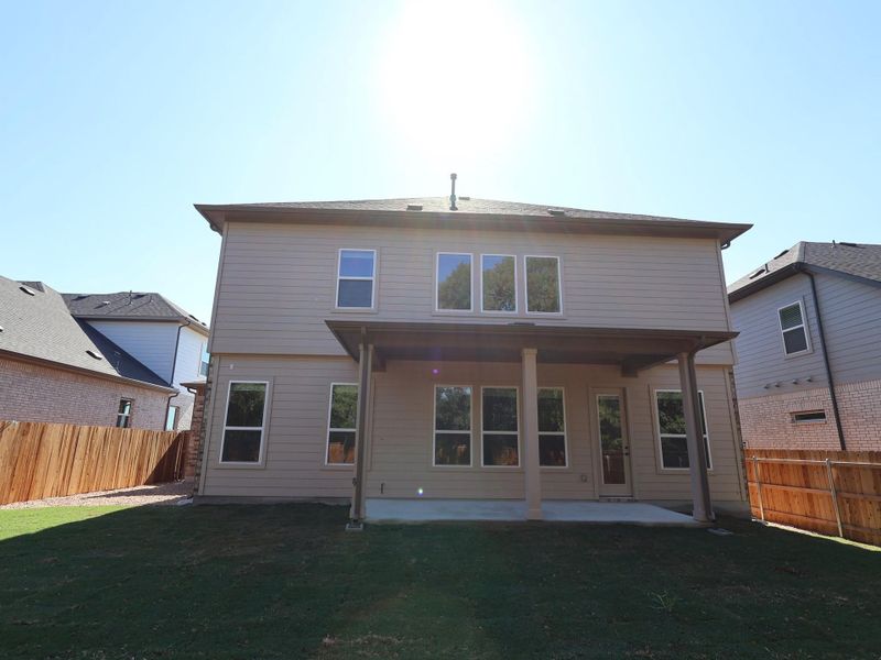 Exterior details and patio area of a home in Barksdale, Leander (Image 4).