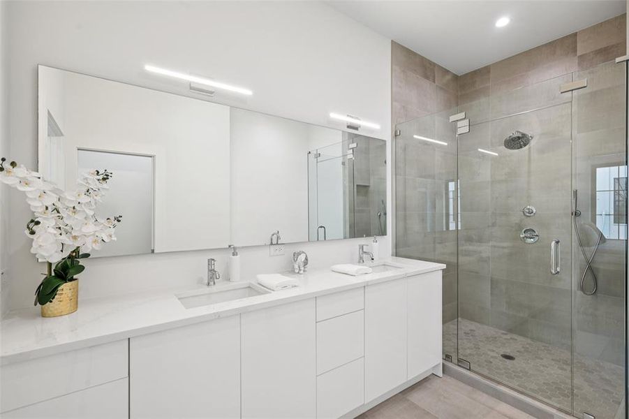 Furnished interior view inside a new home in , Dallas (Image 14).