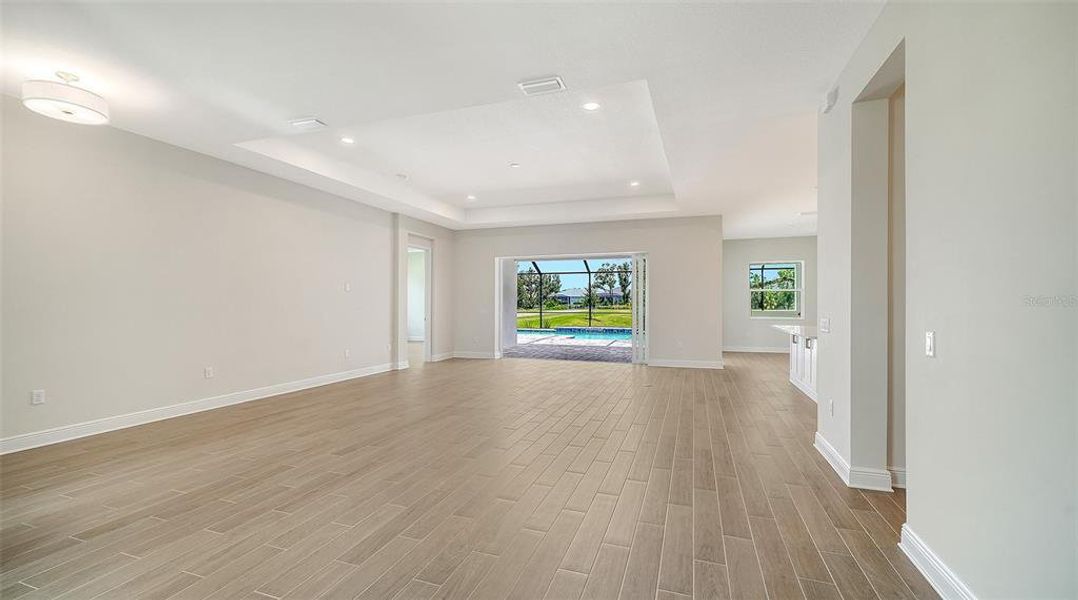 Spacious, unfurnished interior of a new home in Canoe Creek, Parrish (Image 41). Spacious, unfurnished interior of a new home in Canoe Creek, Parrish (Image 41).