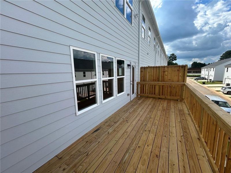 Exterior details and patio area of a home in Old Salem Crossing, Conyers (Image 13).