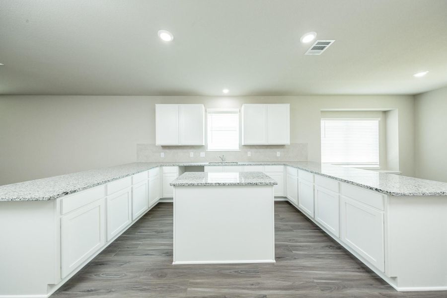 Furnished interior view inside a new home in Ridgeland Hills, Willis (Image 4).