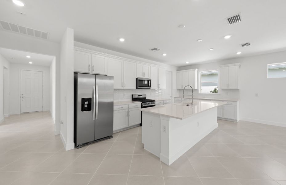 Furnished interior view inside a new home in Del Webb Oak Creek, North Fort Myers (Image 6). Furnished interior view inside a new home in Del Webb Oak Creek, North Fort Myers (Image 6).