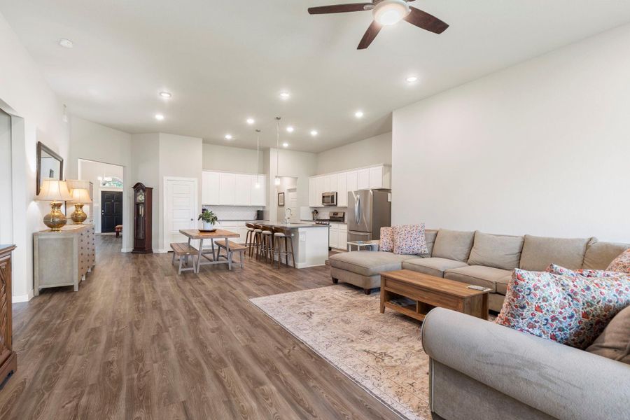 Furnished interior view inside a new home in Moran Ranch, Willis (Image 12). Furnished interior view inside a new home in Moran Ranch, Willis (Image 12).